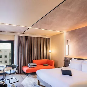 **** Hotel Novotel Portugal